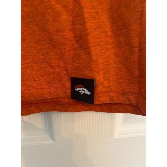 Denver Broncos Manning v-neck fitted tee, Size xs - Picture 3 of 6